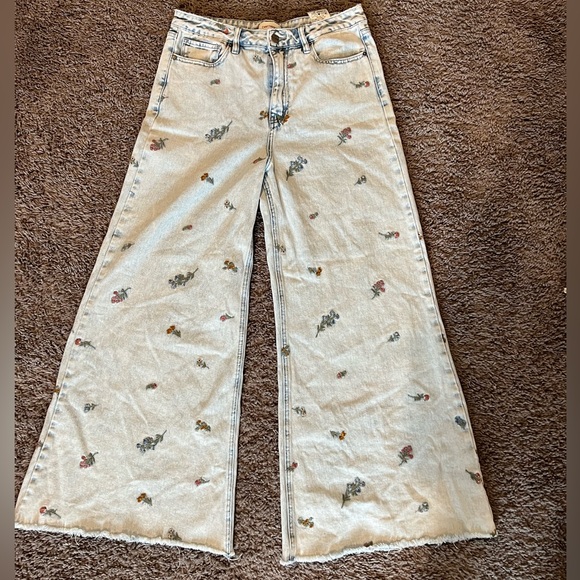 DRIFTWOOD | Floral Embroidered Gaucho Wide Leg Jeans - Picture 3 of 11